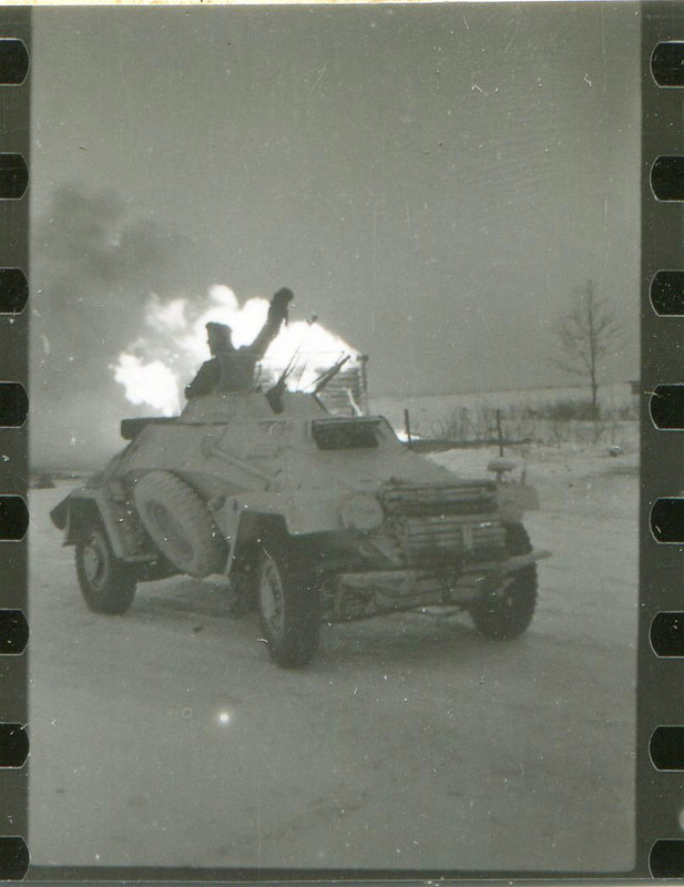 Panzer Spähwagen mit Wintertarn im Kampfeinsatz1