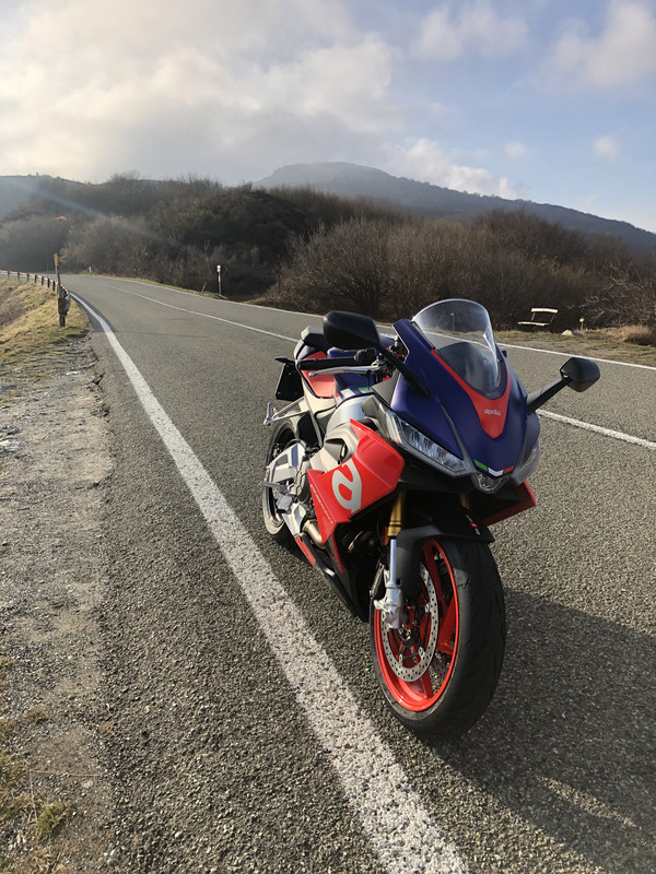 C6B6AEA7-46E2-4742-8233-337C2D5DC881