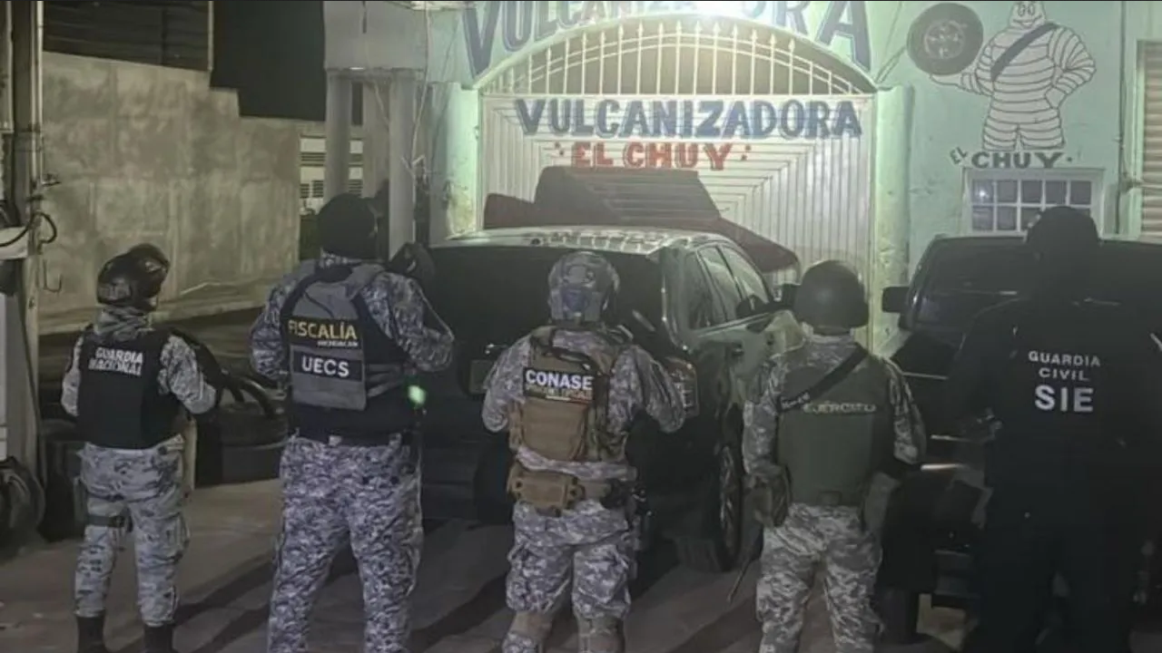 Desarticulan red de antenas de internet controladas por el narco en Michoacán