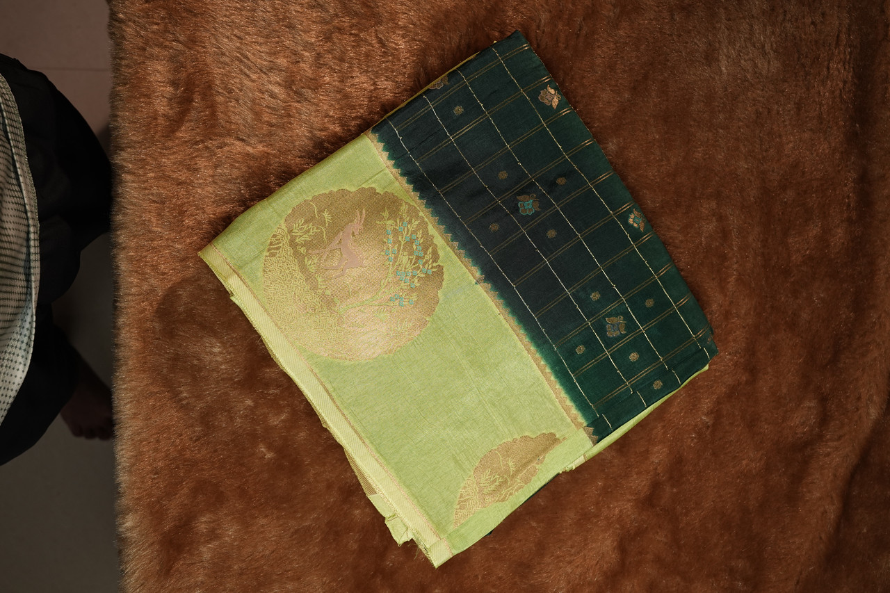 Rokea by RK Premium Handloom