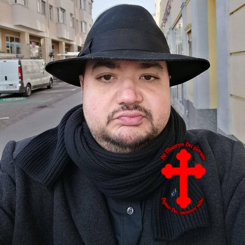 Hat-Christus-Rex.jpg