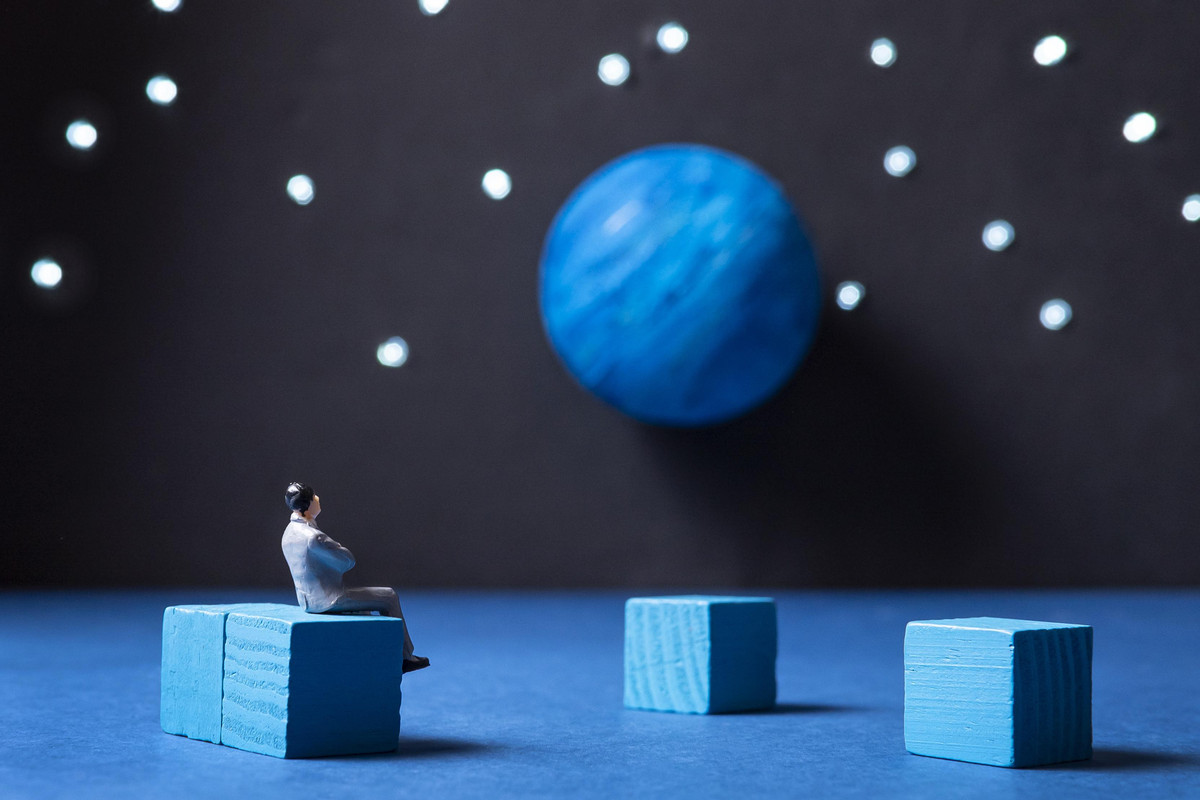 How Minimalism in a Digital World Can Boost Creativity