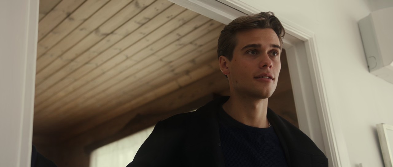 Good-Boy-2022-Hindi-Nor-Blu-Ray-720p-x265-HEVC-AAC-6ch-ESub-mkv-0003