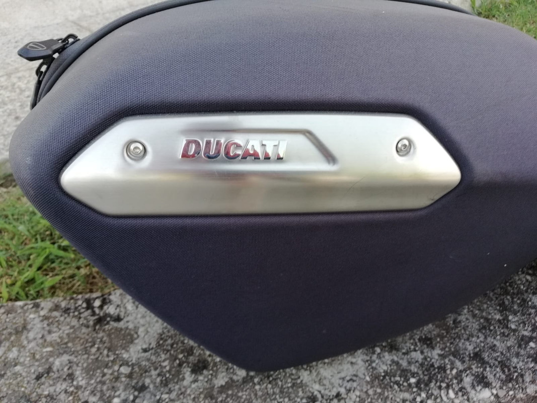 33C1C9D0-3EA4-4D8C-97E3-E46D16568A6A