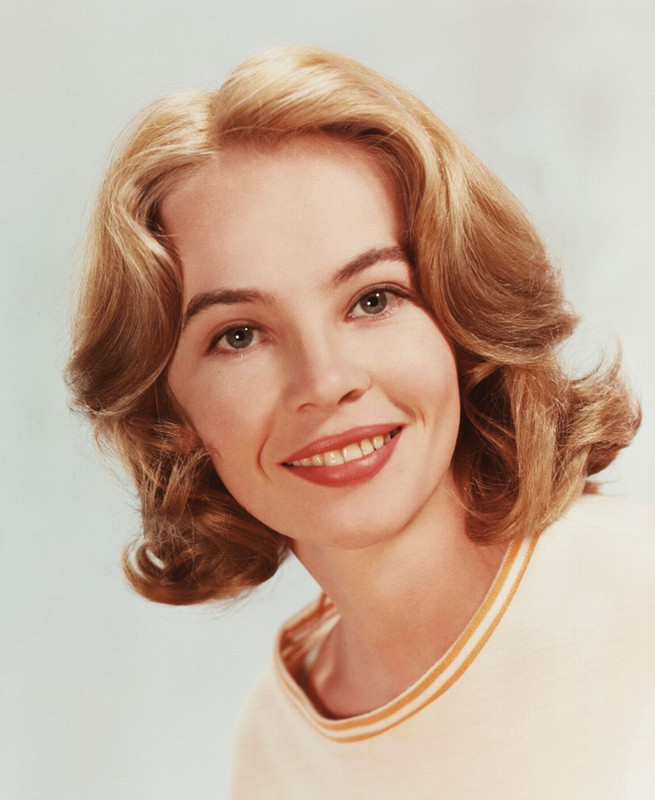 leslie_caron_mb99
