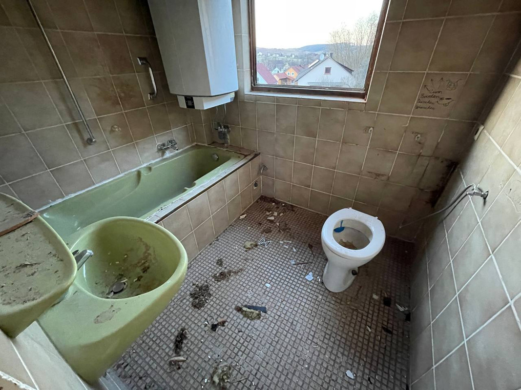 D0190467-7C21-4153-8E63-3D699615D924