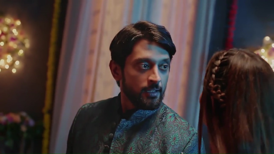 Flight Attendant (2024) Season 1 [Hindi] WebRip 480p, 720p ESub - Complete Screenshot