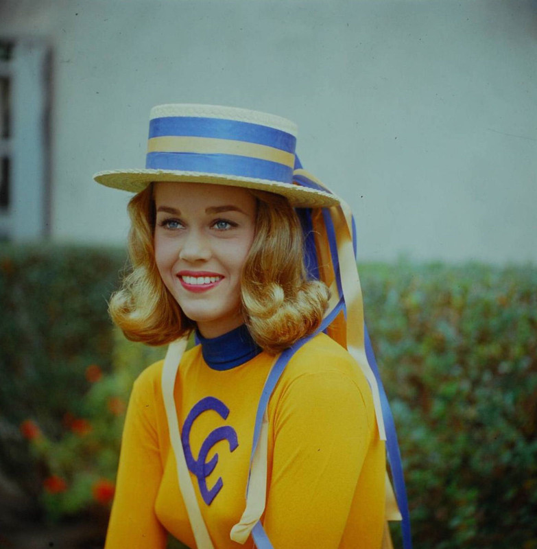 Jane_Fonda_mc69