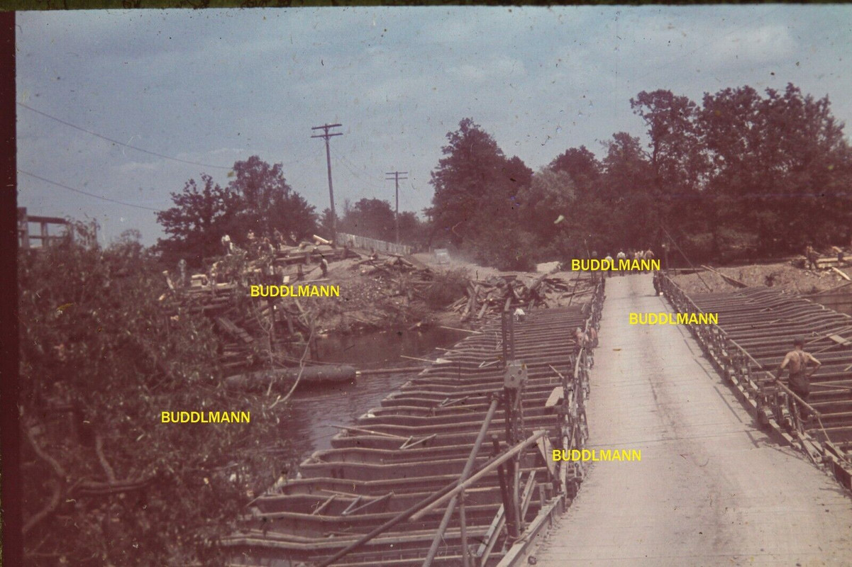 Farbdia Wehrmacht Landser 10.Inf.Div. Vormarsch Pioniere Brücke Brückenkopf