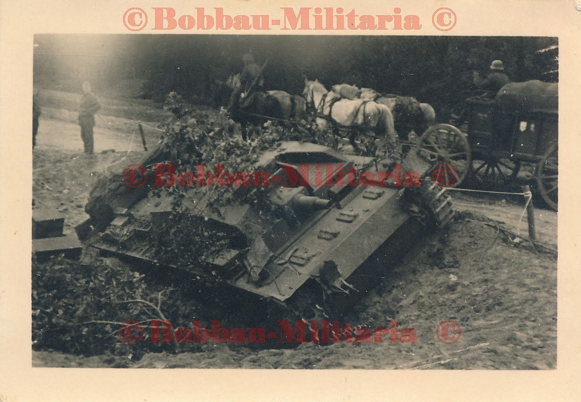Sturmgeschütz STUG III Graben combat Front Granattreffer SFL Vor