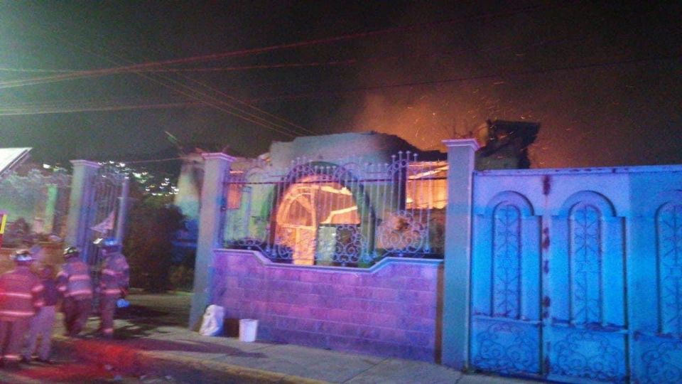 Día de Muertos: Incendio en iglesia de Edomex provoca pánico y moviliza al cuerpo de Bomberos