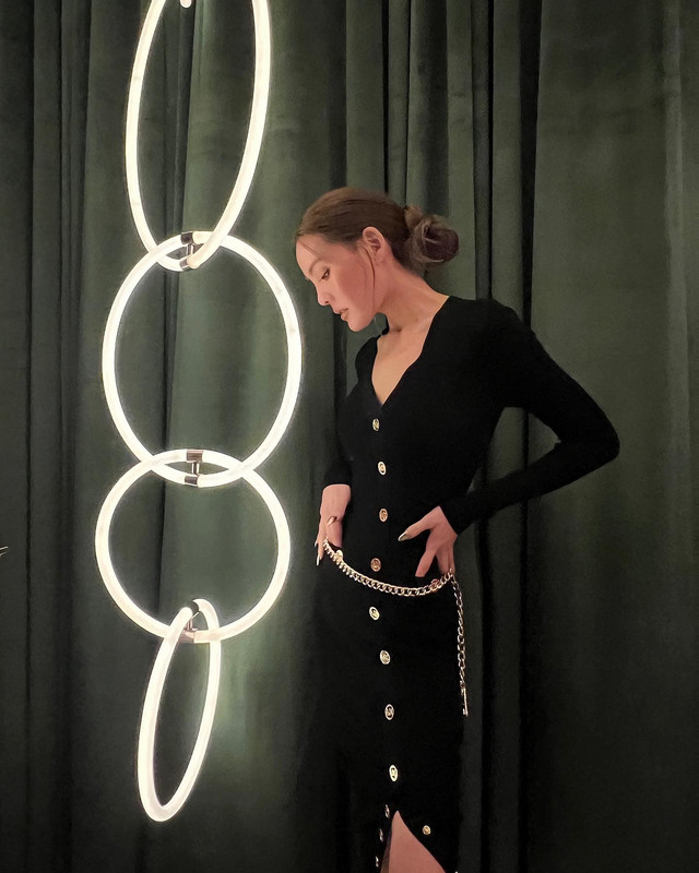 janienineeleven-1695455088-3198031530379510037-1433978306