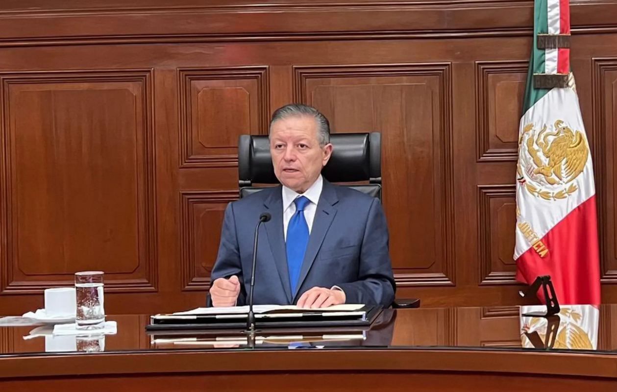 Entre críticas, comisión aprueba renuncia de Arturo Zaldívar a la SCJN