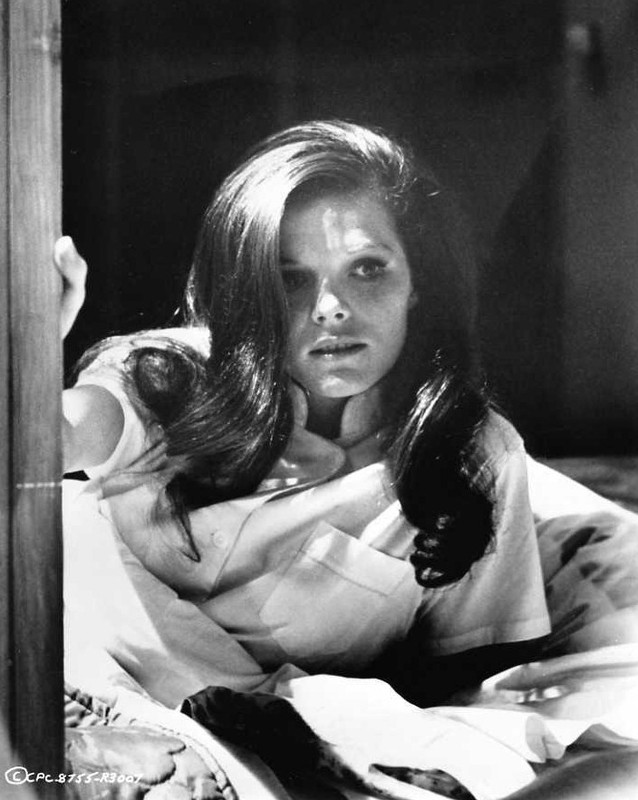 samantha_eggar_a31