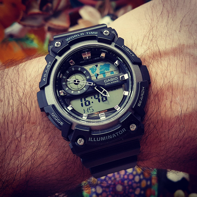 Casio AEQ-200W-1A (1)