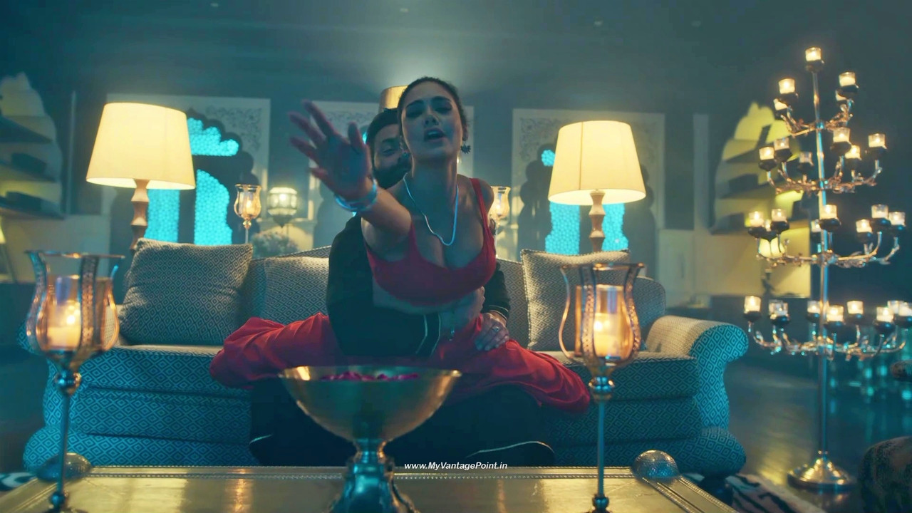 78Esha Gupta Hot in Aashram Web Series