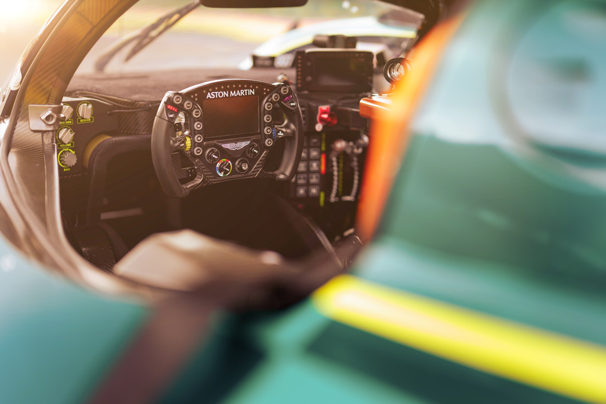 Aston Martin Valkyrie LM_10