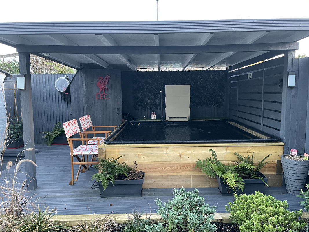 BB971E79-4DF5-4867-87EC-423B68E4EA7F