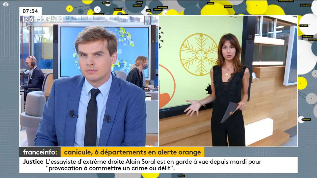 07.30 - 05.29.00 - 9h30. Entre JT, chroniques, invités et revues de p....ts_snapshot_01.11.11.824