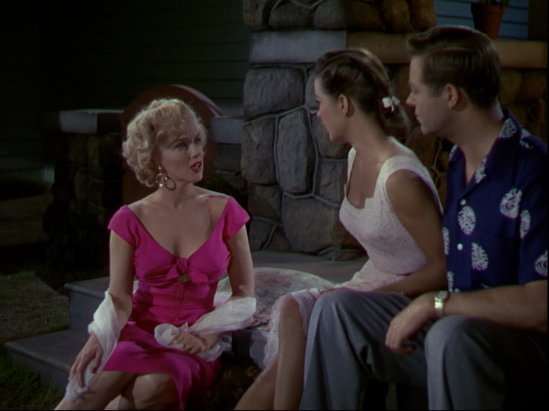 vlcsnap-2018-09-02-19h38m43s651