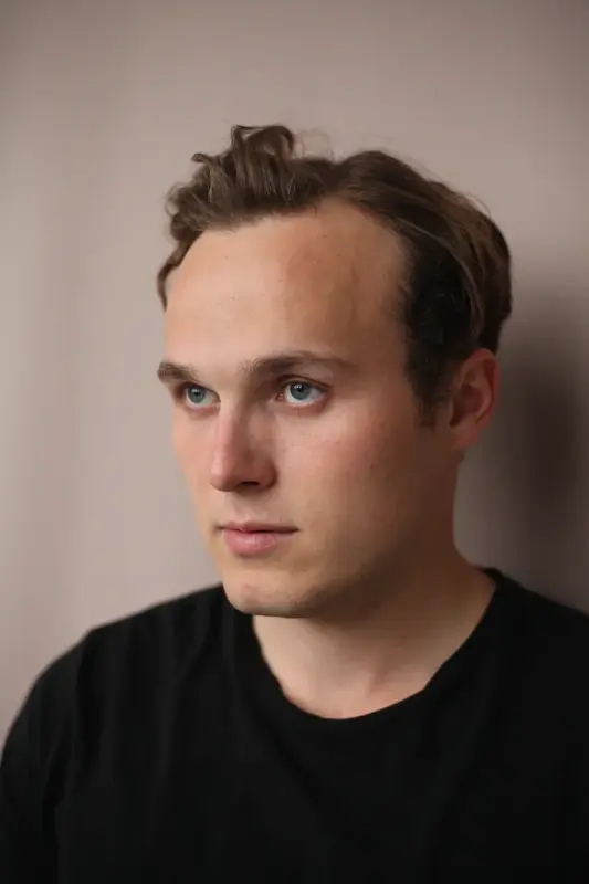 232C5B15-3F9C-4D32-A69B-560FB7AEE56E