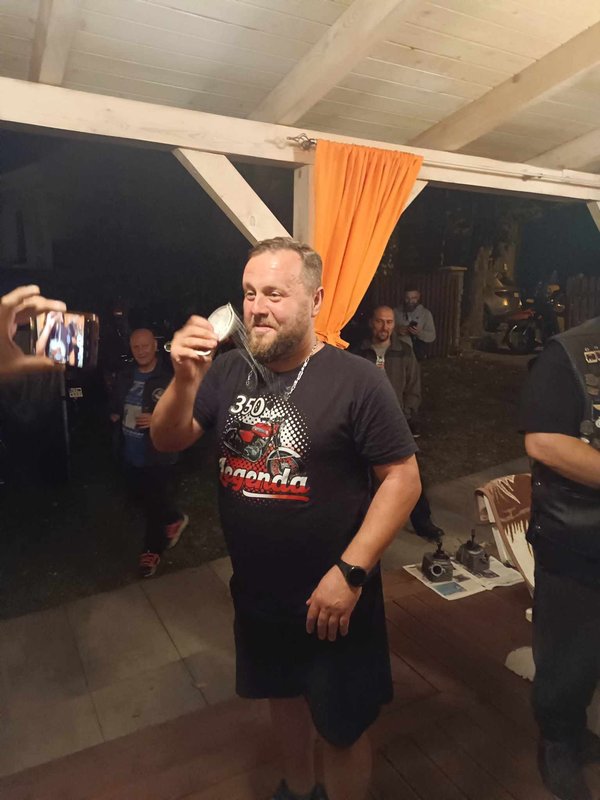 e0991346-7da8-4254-bce2-79ca49a1a3cc