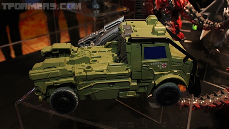 MORE Transformers Showroom Images Trypticon, Tit