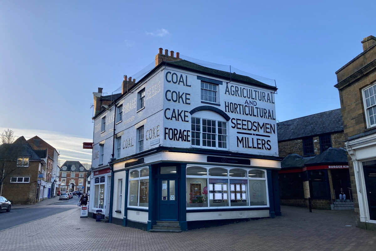 E49EB247-BDF9-4F34-9232-F784881122F5