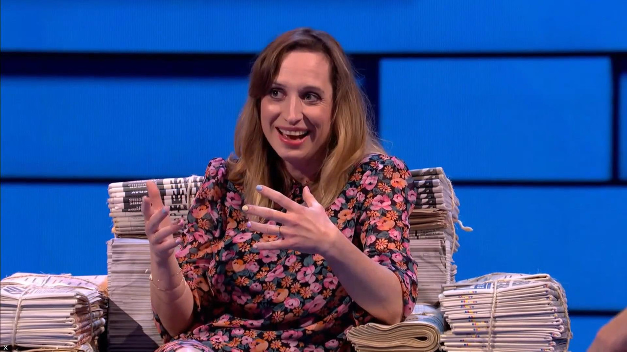 Isy Suttie 171021.mp4_snapshot_03.06_[2021.10.17_03.02.13]