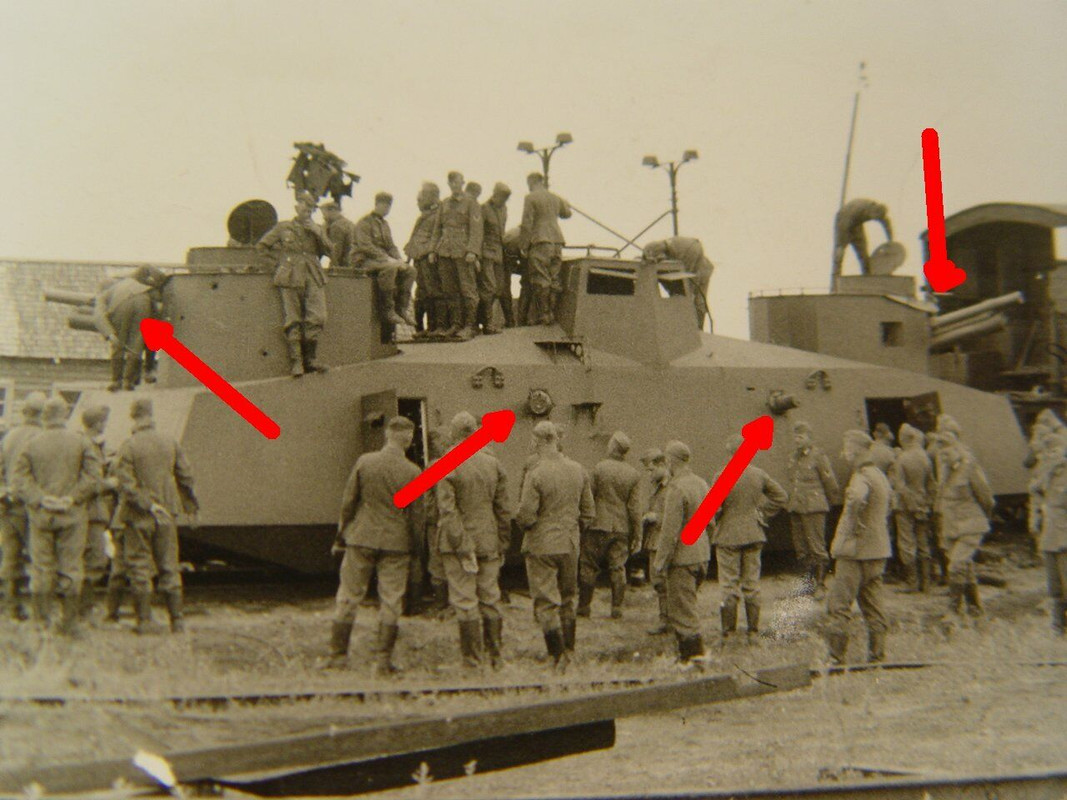 107024, Foto- russischer Panzerzug, Geschütztürme, MG, Artilleriewaggon, TOP (2)