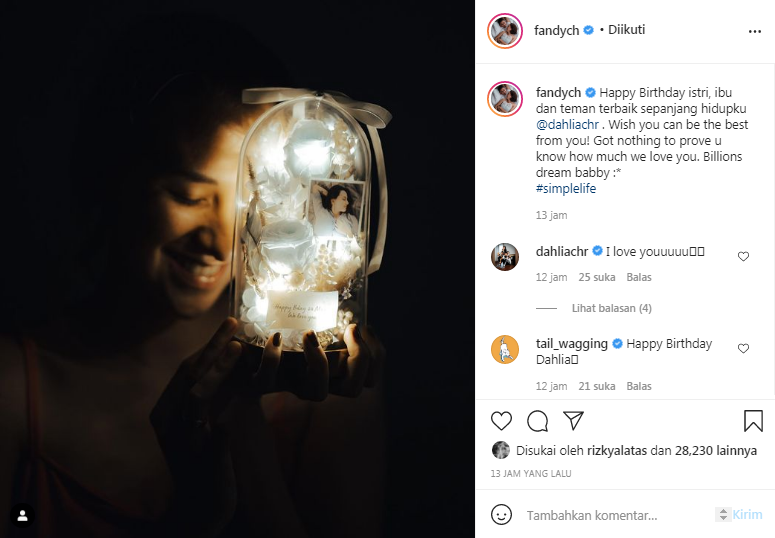 Fandy Christian tulis kalimat romantis untuk Dahlia Poland yang sedang berulang tahun.