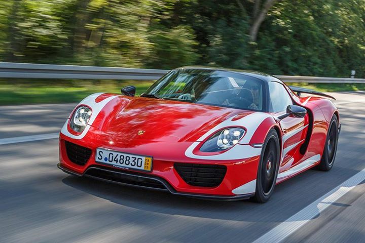 Mark-Webbers-Porsche-918-Spyder-Weissach-1