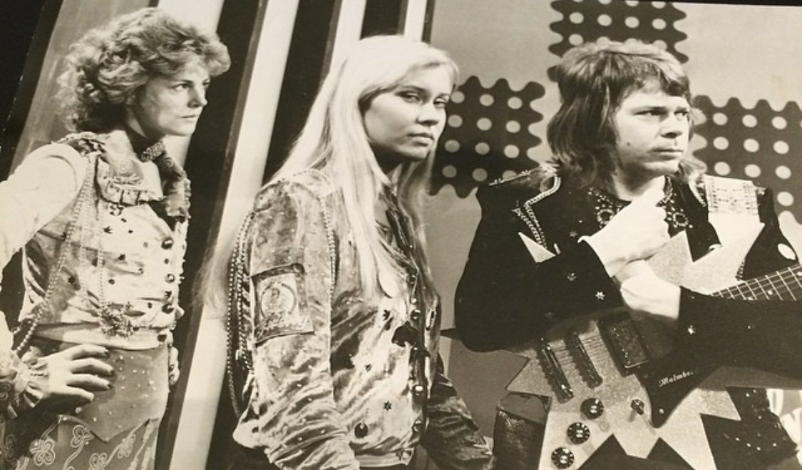 9B0C50A3-8AE3-43A6-933B-C05F10583FEB