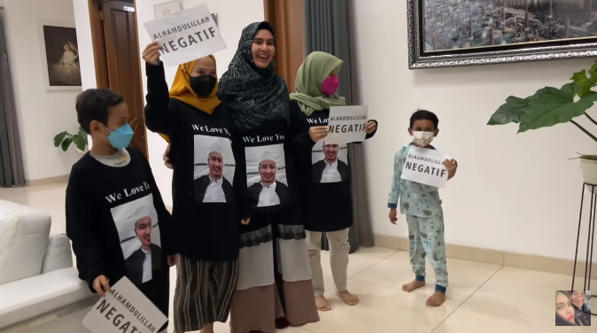 Kartika Putri sambut Habib Usman yang sudah negatif Covid-19