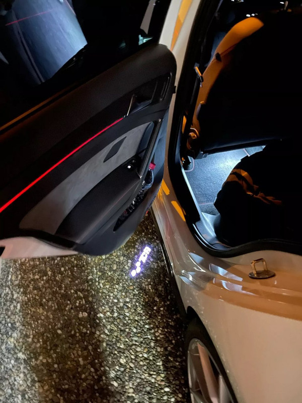 6485F878-CE4D-4208-A08B-A9FBF24282EE