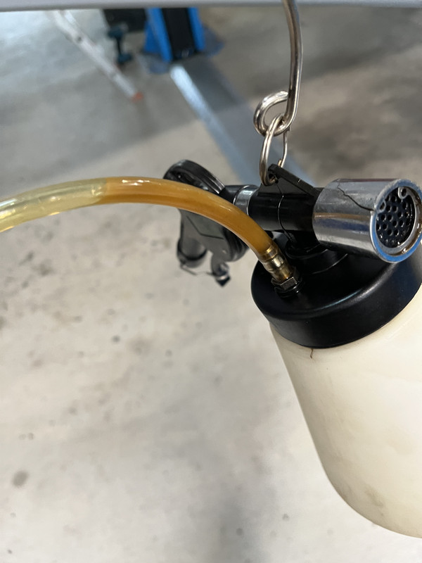 ABAF0228-588B-4EEE-86C8-8B5E14DC41A8