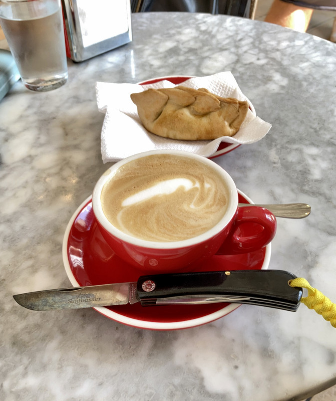 ABDE9222-6425-424B-A9E4-A409A60F7D21