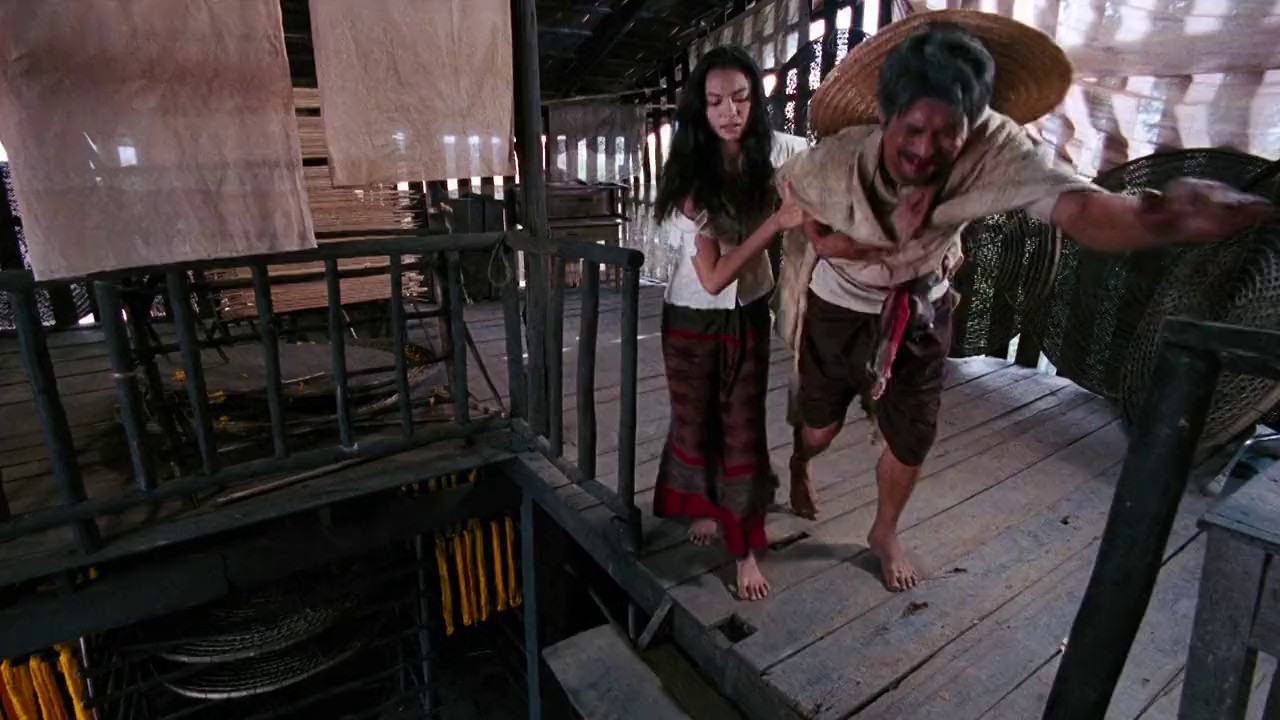 Dynamite-Warrior-2006-Hindi-English-WEB-DL-720p-x264-AVC-AC3-2ch-ESub-mkv-0006