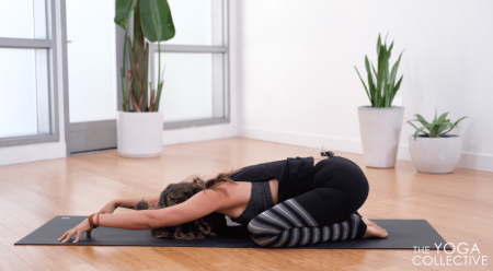 The Collective Yoga - Ten Minutes Stretch: Upper & Lower Back