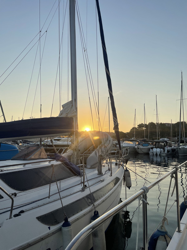 CCD5DD2A-B112-468A-91E6-AA2E19BEF680