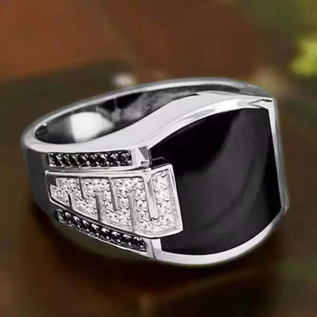 Men's 8mm Vintage Zircon Wedding Band Geometric Zinc Alloy Ring