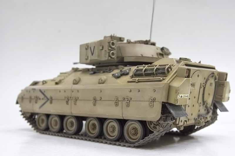 M2BRADLEY-0006
