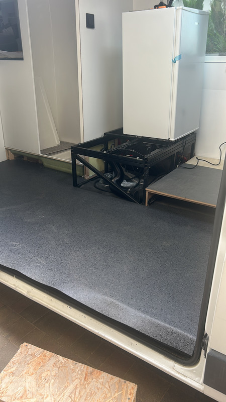 14077FE1-F73A-4E4A-AA63-17AE1CA63FA0