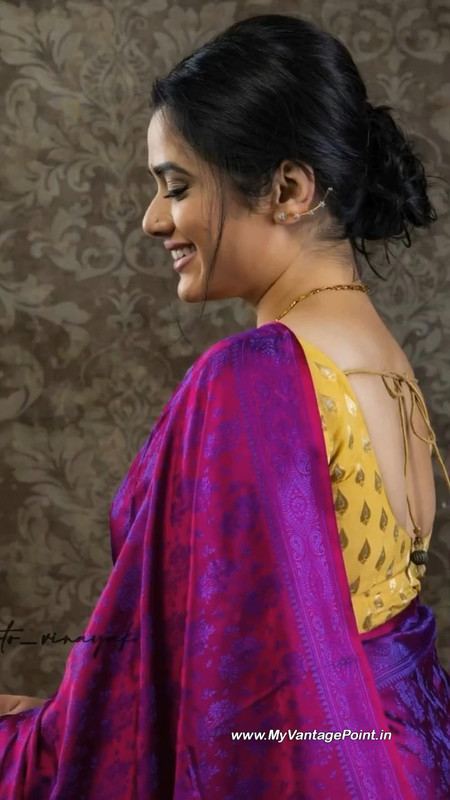 1-Girija-Oak-Godbole-in-Purple-Saree-for-Lallantop-Interview-My-Vantage-Point