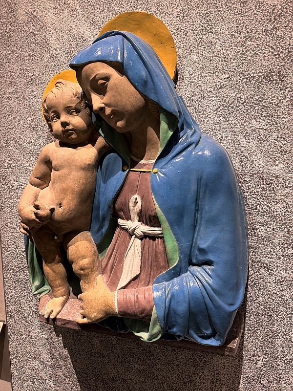 Есть город славный во французском междуречье. Зовется он, конечно же, Лион.