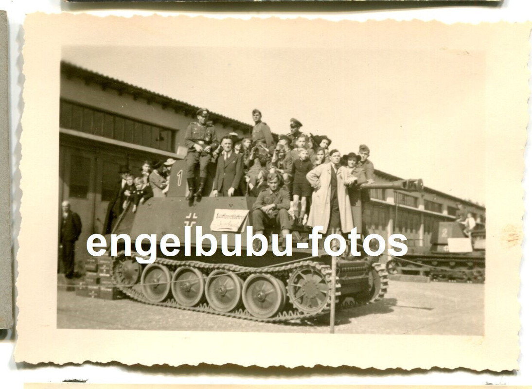 FOTO - Mackensen-Kaserne -Karlsruhe- - PANZER - SFL - Panzerjäger -MARDER II- -1