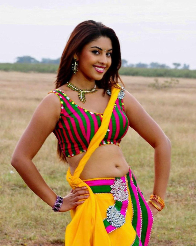 richa-gangopadhyay08