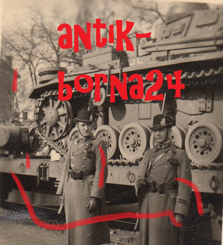 Foto WH Flakartillerie 2. PD Heeresflak Panzer Tank Pz. Bahnwache Rumänien -72