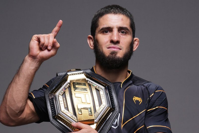 Дейна Уайт впечатлен от цитат на Махачев! Слага го в института на UFC
