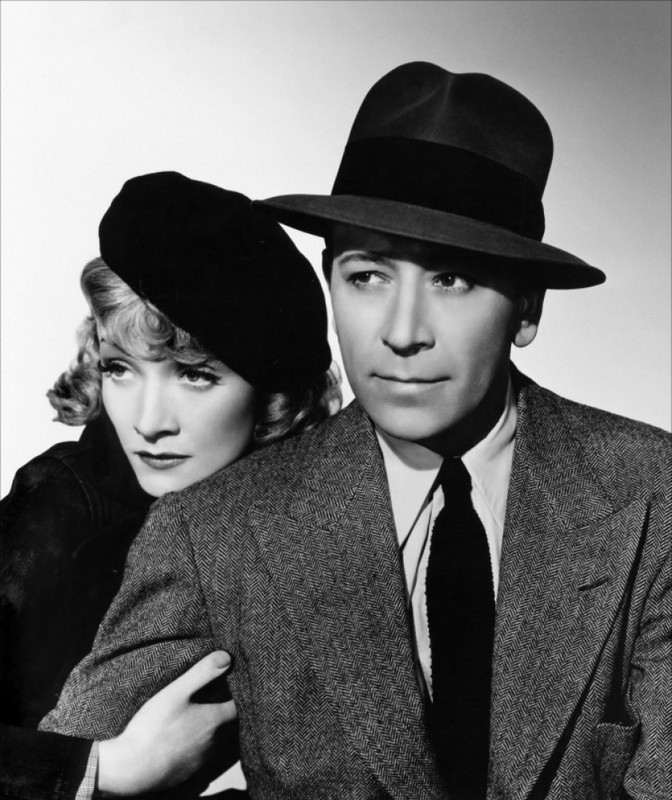 Marlene_Dietrich_d40